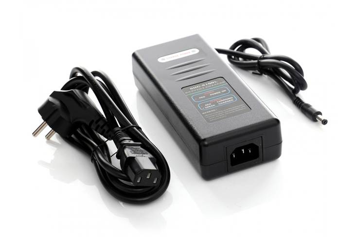 Sähköpolkupyörän Laturi 36V - Laturi- ja virtalähdetarvikkeet - 6418641061740 - 1