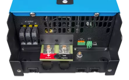 Victron Invertteri Phoenix 12V 2000VA - 12V siniaalto invertteri - 8719076057512 - 2