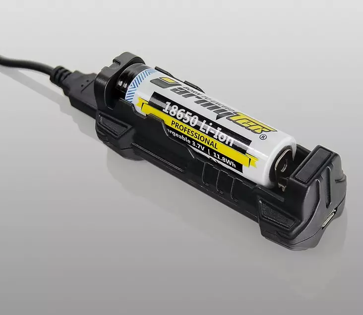 ArmyTek Laturi Handy C1 VE - NiCd-,NiMH-,Li-ion-, LiPo-laturit - 6957713002972 - 1